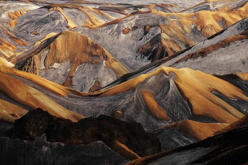 LES COLLINES DORÉES DU LANDMANNALAUGAR LES COLLINES DORÉES DU LANDMANNALAUGAR