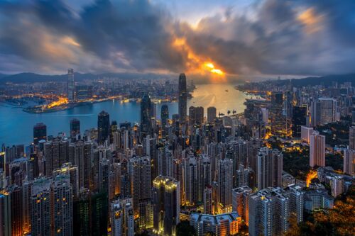 GOLDEN HONG KONG MORNING