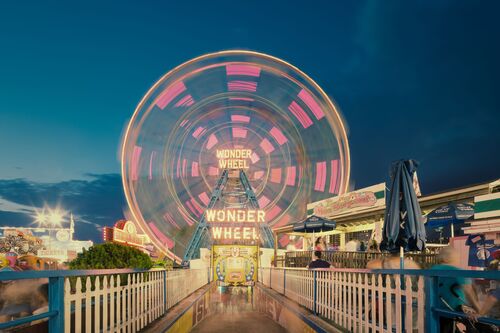 WONDER WHEEL IN MOTION WONDER WHEEL IN MOTION