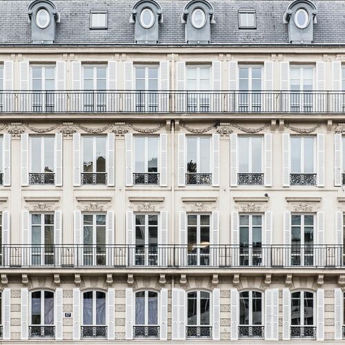 THOSE PARISIAN SQUARES THOSE PARISIAN SQUARES
