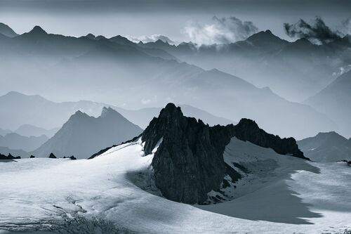Mountains of Mist Mountains of Mist