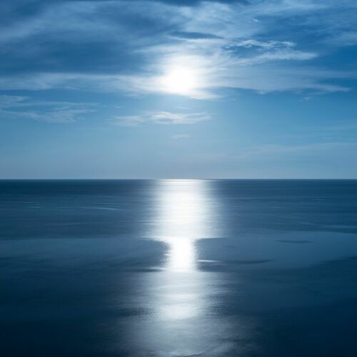 BIG MOON BIG BLUE BIG MOON BIG BLUE